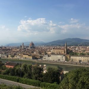 Meet your Posher, Cece